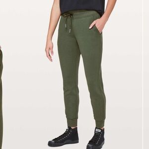 Lululemon Warm Down Jogger Size 10 Green